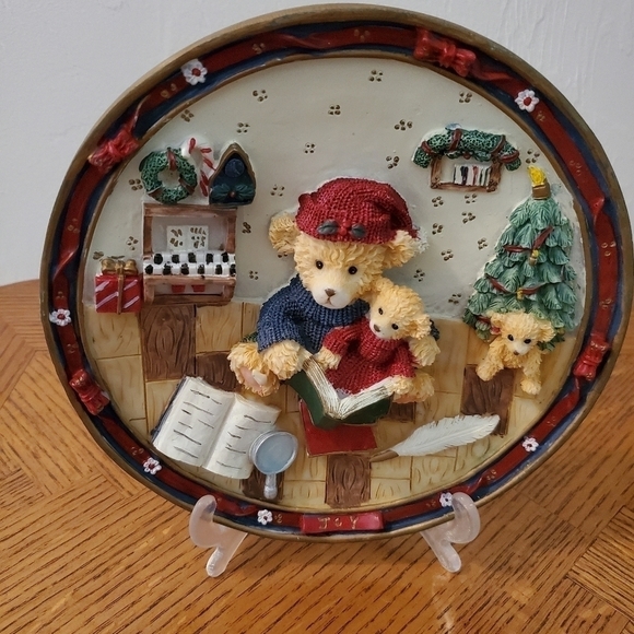 Charming Vintage Teddy Bear Story Time Decorative 3D Christmas Joy Plate - Picture 3 of 4